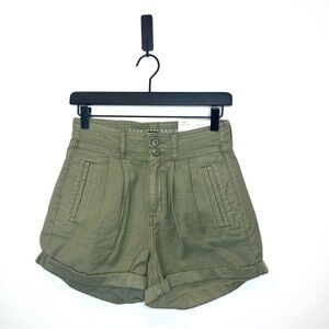 NWT American Eagle Baggy stretch Mom Short